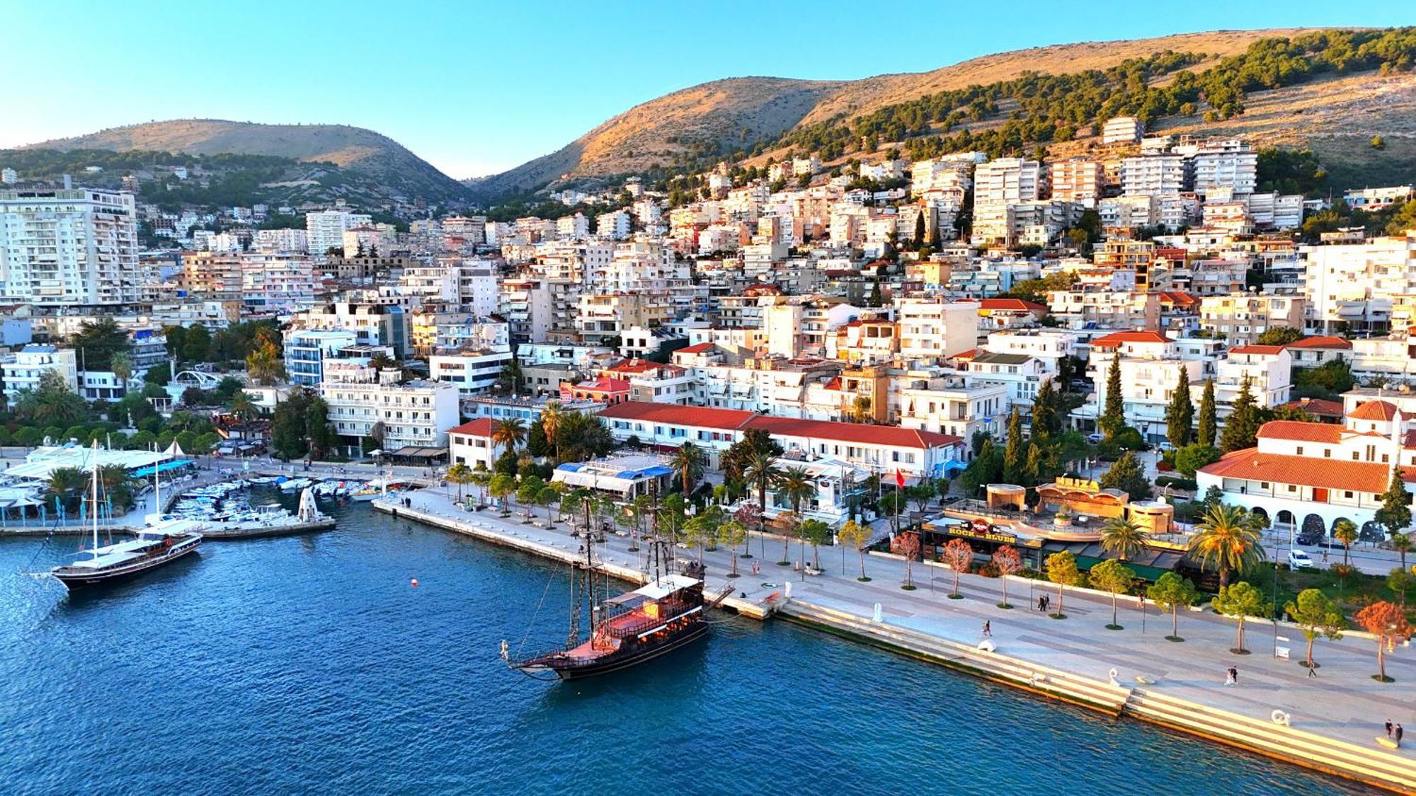 Brand New Apartments Sarande Exterior photo